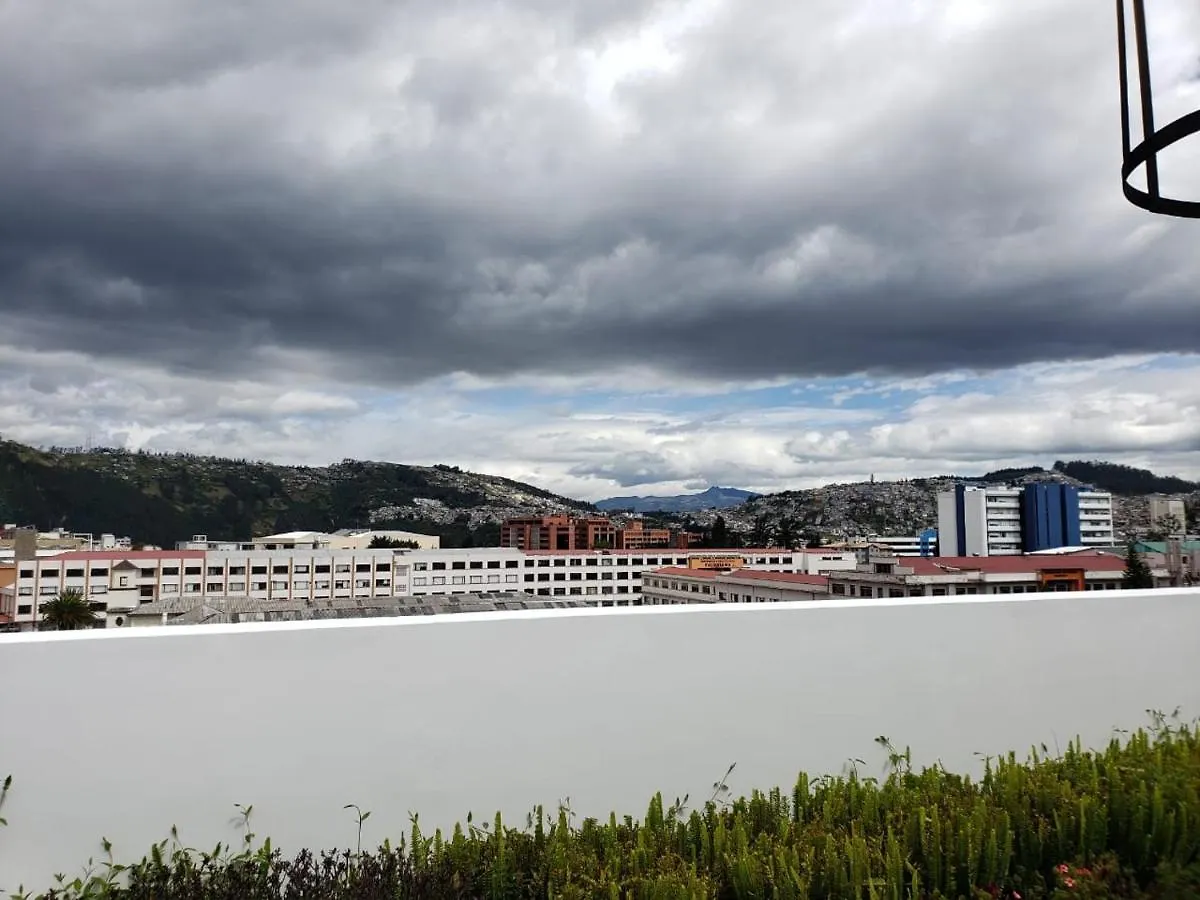 Hermoso departamento, céntrico y tranquilo Quito 0*,
