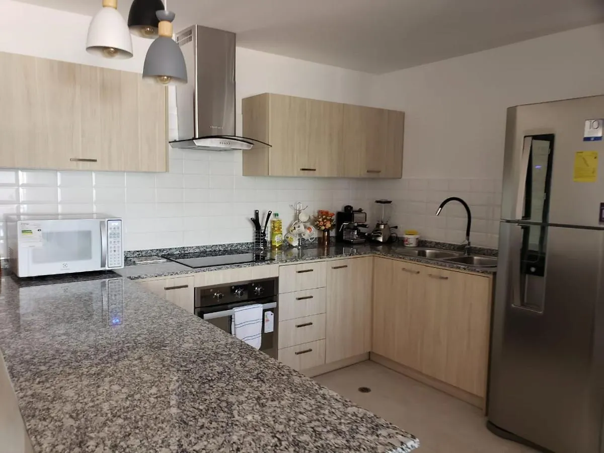 Hermoso departamento, céntrico y tranquilo Quito Apartamento